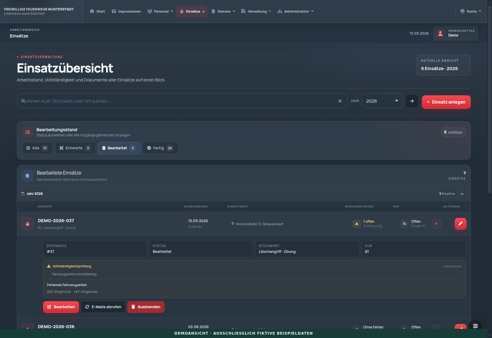 Aufgeklappter Demo-Einsatz mit Bearbeitungsstatus und Vollständigkeitsprüfung